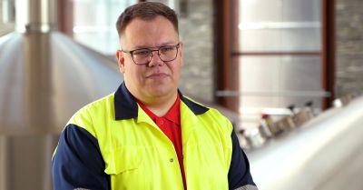 Browar w Warce stawia na innowacyjną transformację. Już 150 mln zł trafiło na automatyzację i zeroemisyjność